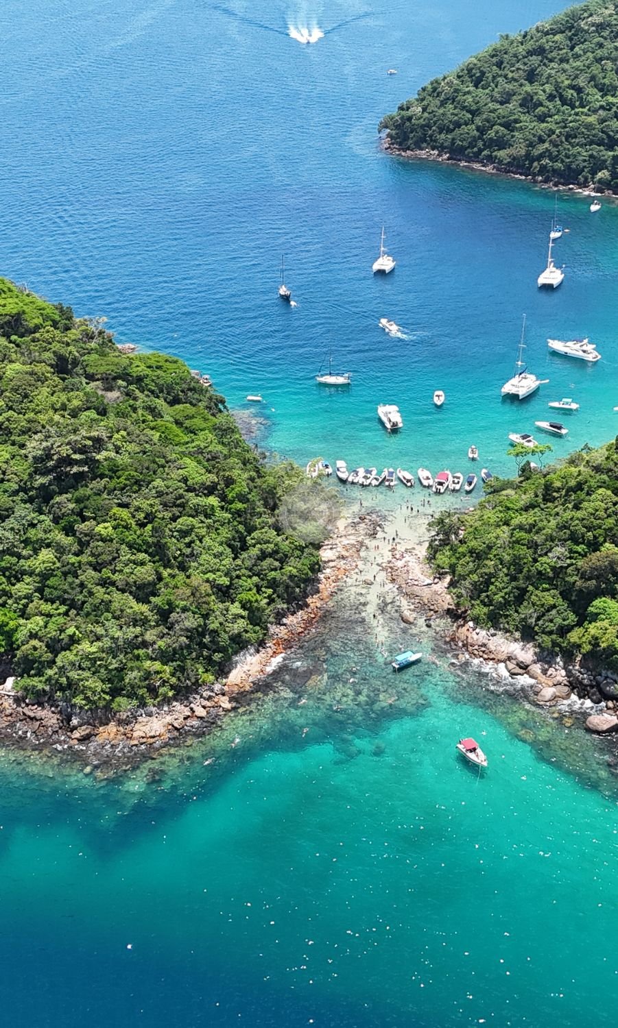 Angra e Ilha Grande Flex - Passeio de Lancha Angra e Ilha Grande - Blessed Tour Passeios Náuticos