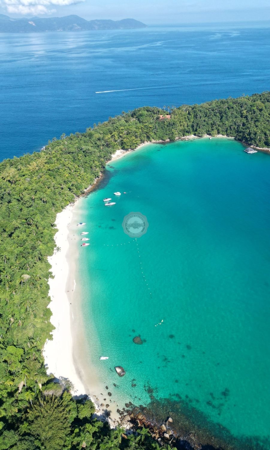 Ilhas Paradisíacas Passeio de Lancha Angra e Ilha Grande - Blessed Tour Passeios Náuticos