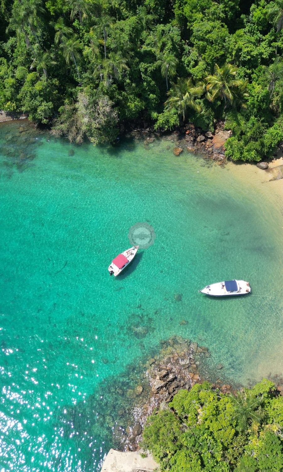 Meia Volta Ilha Grande Passeio de Lancha Angra e Ilha Grande - Blessed Tour Passeios Náuticos