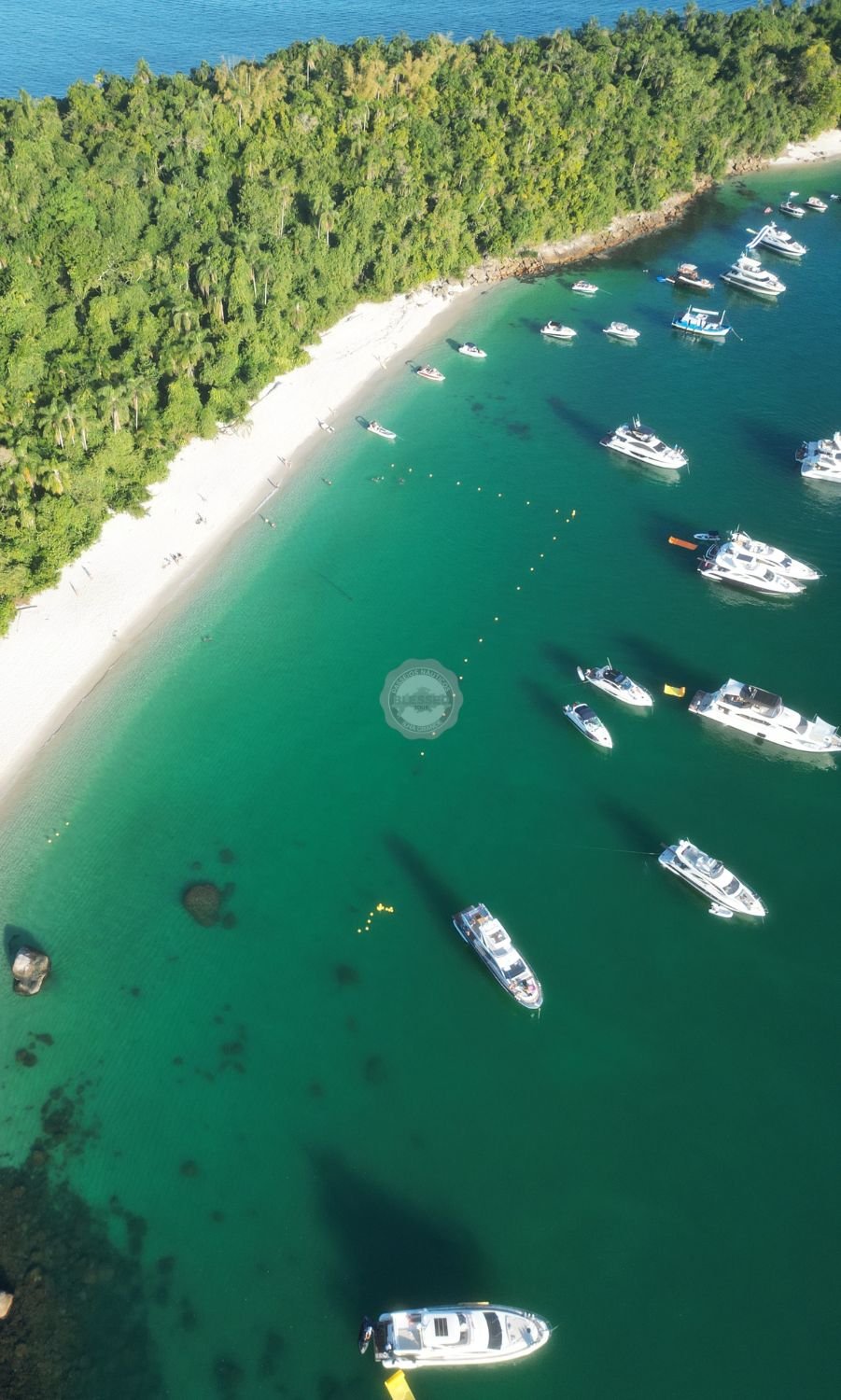 Ilhas Paradisíacas Passeio de Lancha Angra e Ilha Grande - Blessed Tour Passeios Náuticos